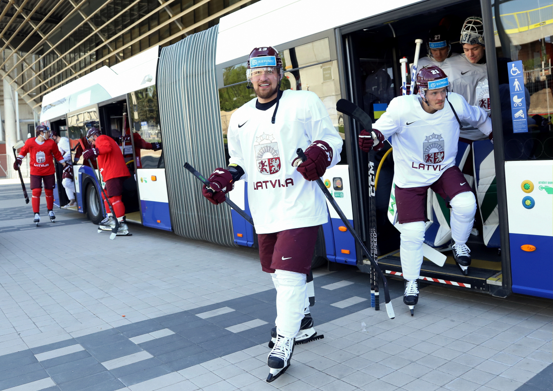 Latvijas hokeja izlase ceturtdien dodas uz treniņu "Arēnā Rīga".