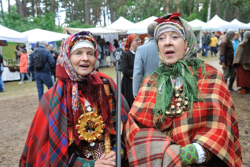 Latvijas Etnogrāfiskajā brīvdabas muzejā tradicionālais gadatirgus.