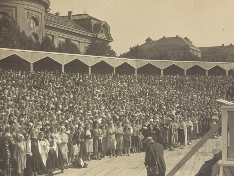 VII Vispārējie latviešu dziesmu svētki. Rīga, Esplanāde, 1933. gada 17.–19. jūnijs.
