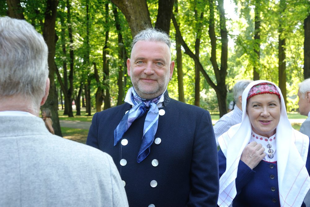 Dziesmu svētku virsdiriģentu un virsvadītāju godināšana. Jānis Purviņš.