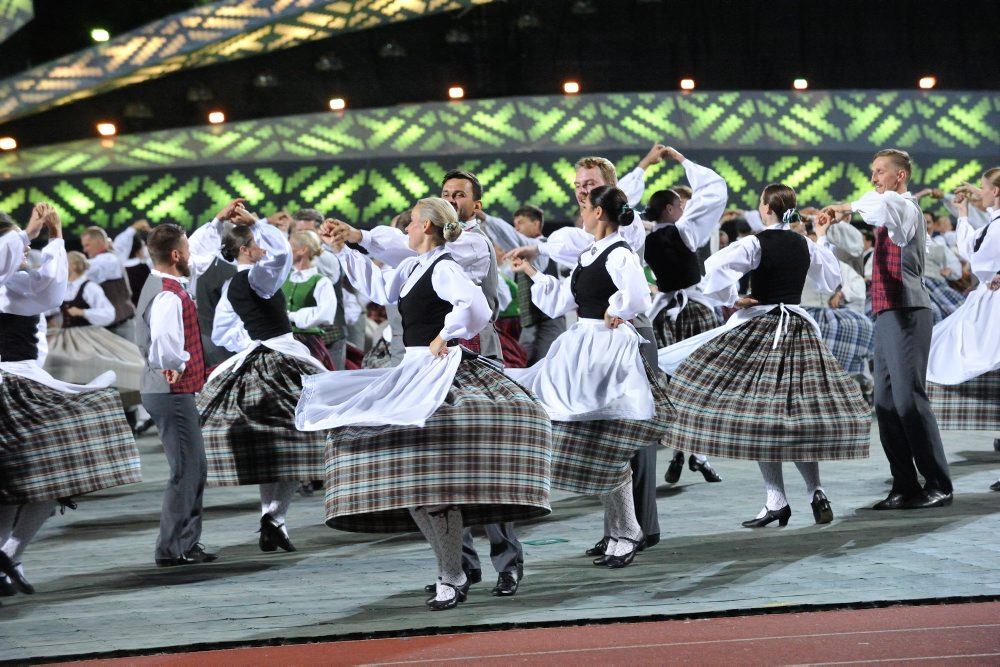 Deju lieluzvedums "Mūžīgais dzinējs".