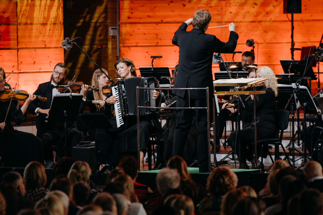 Jūrmalas festivālā uzstājas Ksenija Sidorova un LSO.