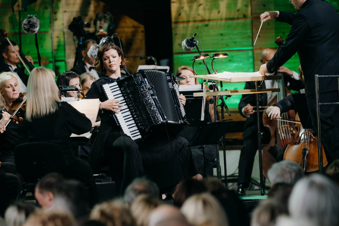 Jūrmalas festivālā uzstājas Ksenija Sidorova un LSO.