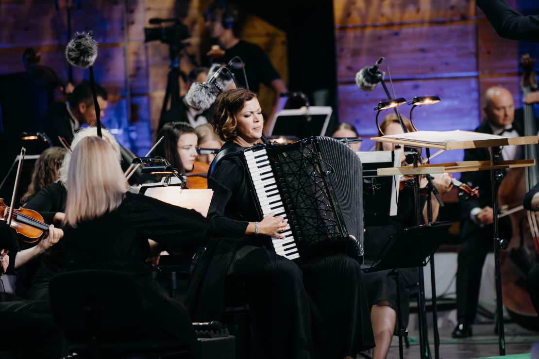 Jūrmalas festivālā uzstājas Ksenija Sidorova un LSO.