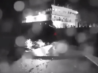 Kerčas šaurumā piektdienas vakarā dronu uzbrukumā nodarīti bojājumi Krievijas tankkuģim "Sig".