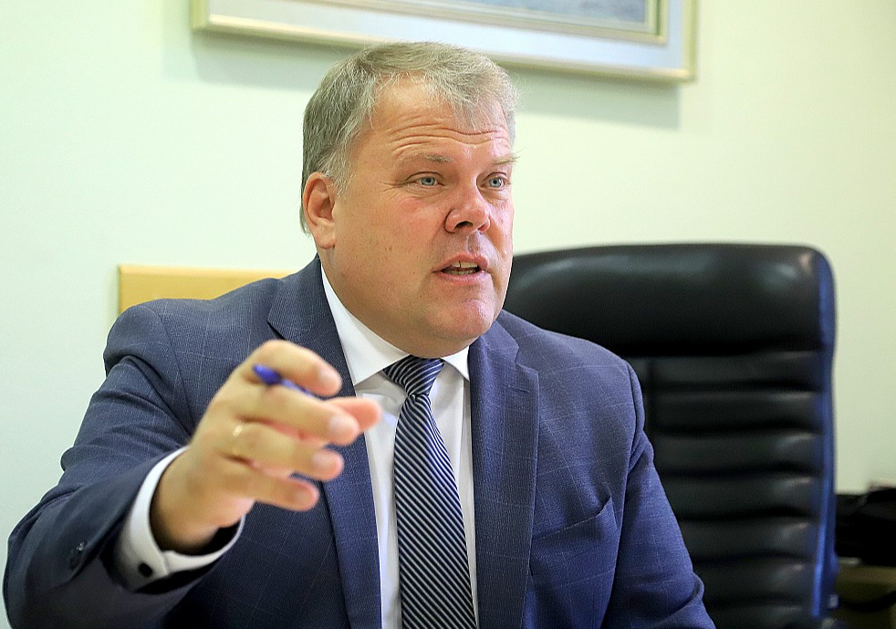 Gints Kaminskis: "Šobrīd vietēja vara tiešām ir attālinājusies. Pēc administratīvi teritoriālās reformas pašvaldības joprojām nav iegājušas normālā ritmā."
