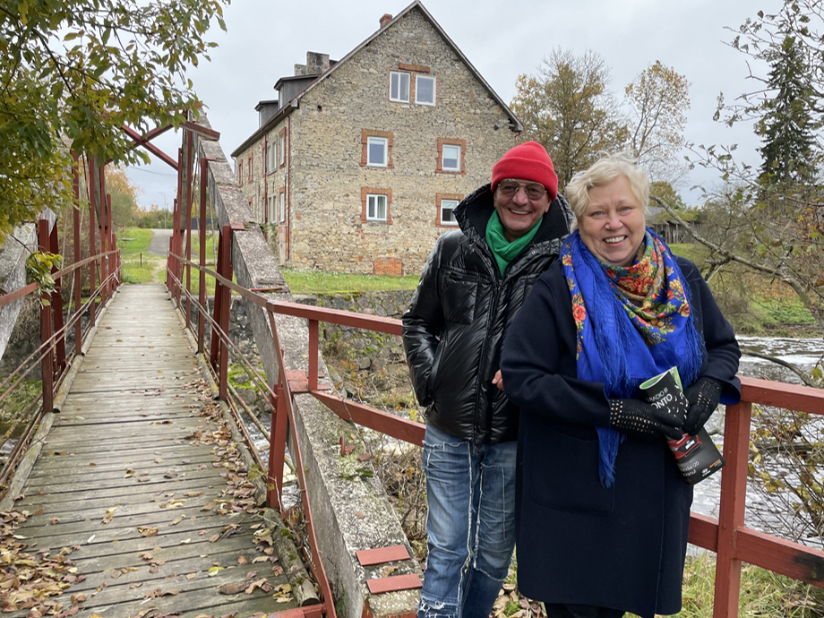 Pirms sešiem gadiem par laulāto draugu profesionālo šefpavāru Gitas un Haralda Mārcēnu-Ancānu mājām kļuva senā Pērses dzirnavu ēka.