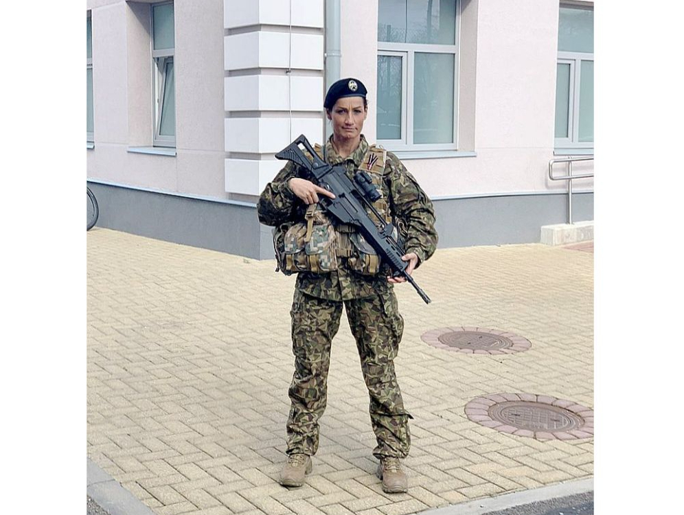 Liene Allere ar pateicību Latvijas aizstāvjiem sagaida Lāčplēša dienu 11. novembrī.
