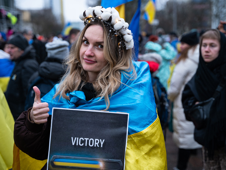 Ukrainas atbalstītāji nezaudē ticību, ka ukraiņi vēl ir ceļā uz uzvaru un agri vai vēlu Krievijas okupantu armijai nāksies atkāpties no Ukrainas zemes.
