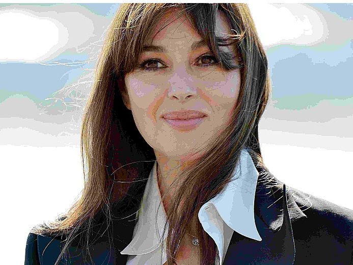 Monika Belluči.
