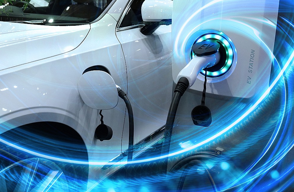 Elektroauto izplatības temps ASV tirgū liecina par evolūciju, nevis revolūciju, kuru daudzi prognozēja. Taču patērētāju pētnieki joprojām ir pārliecināti, ka elektriskā automašīna ir nākotnes automašīna.