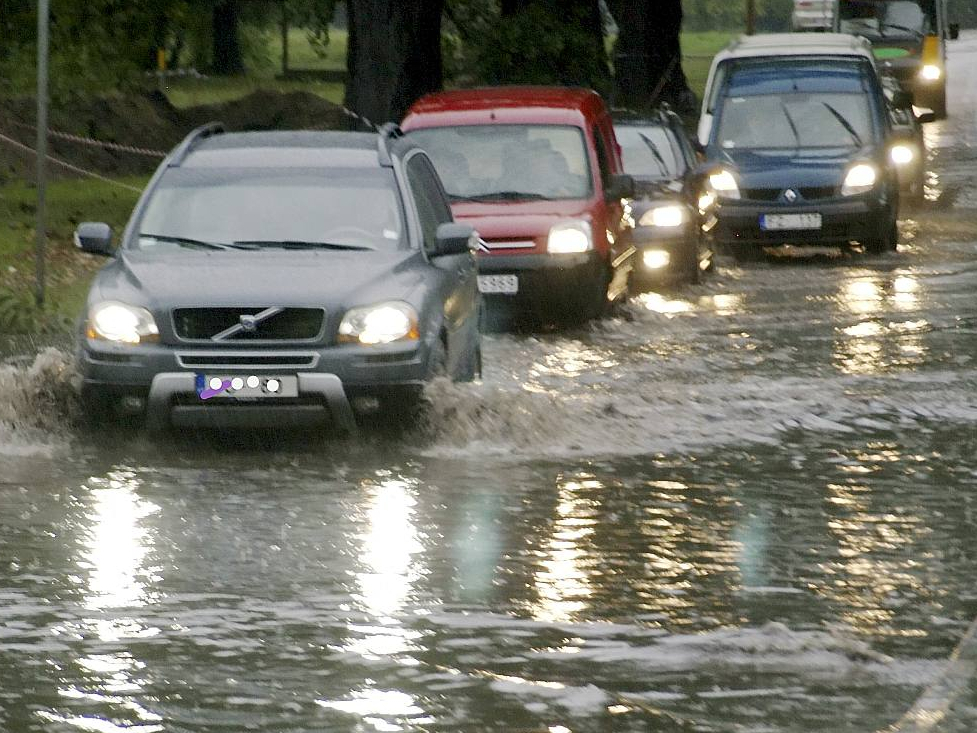 Dziļā peļķe – tavas braukšanas kultūras un prasmju spogulis.
