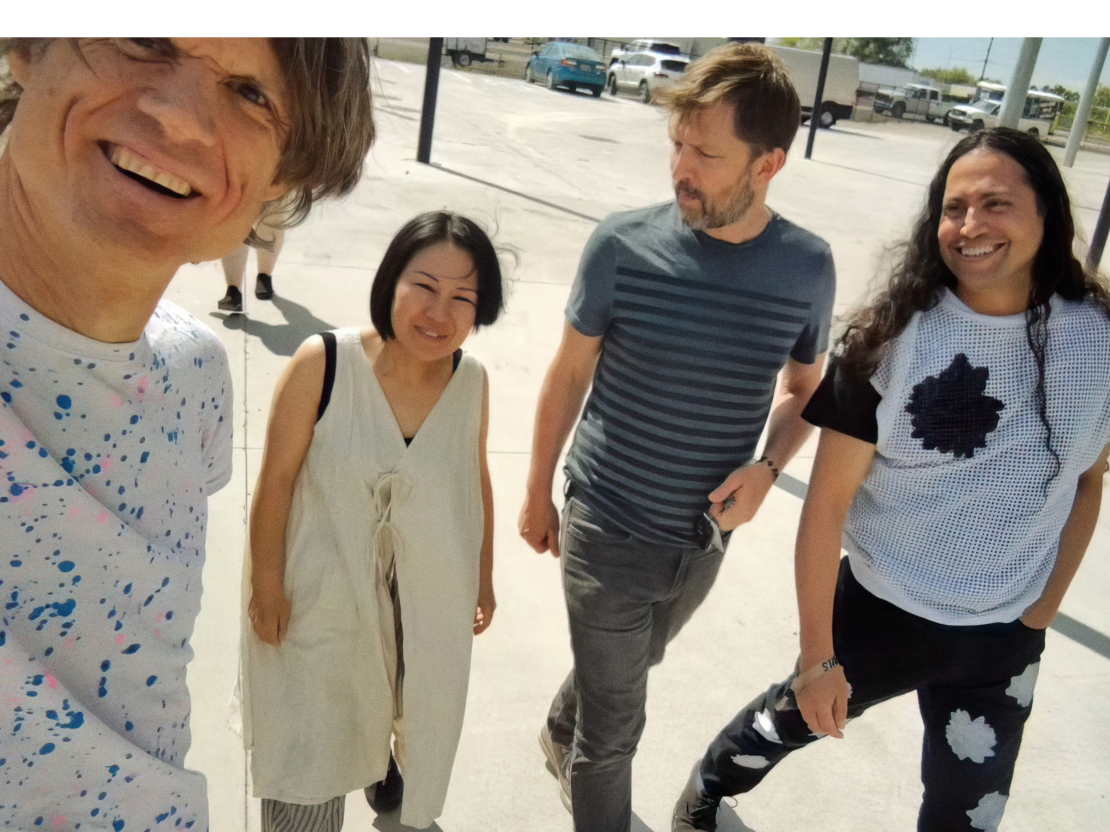 "Deerhoof".