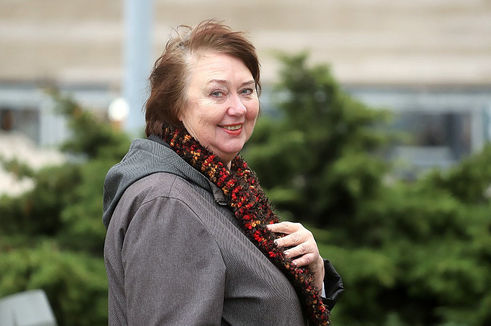 Ilga Liepiņa: "Spoguļu trūkums man vairāk ir tāda kā metafora – paspilgtināju politkorekto tendenci, kas arvien vairāk pastiprinās, ka vairs neko nedrīkst teikt par otra cilvēka izskatu."