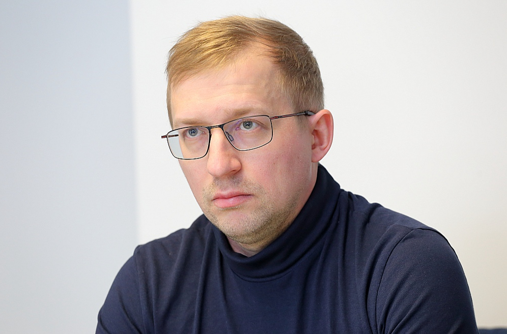 Jāzeps Baško: “Parasti ir tā pieeja, ka mūs neinteresē, ko citi dara savā guļamistabā. Un tā tas tiešām ir, mani arī neinteresē! Kamēr neatklājas, ka tas sācis mainīt visu sabiedrības iekārtojumu.”