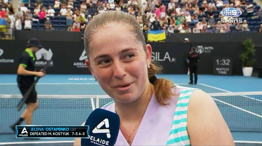Aļona Ostapenko.