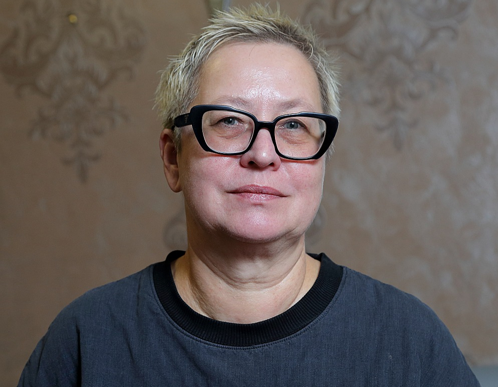 Ingūna Beķere: "Ja lasītāju tik ļoti nebaro ar karoti, tad jau vienmēr var atrast, ko rakstītais nozīmē, – vai palikt nezinot.