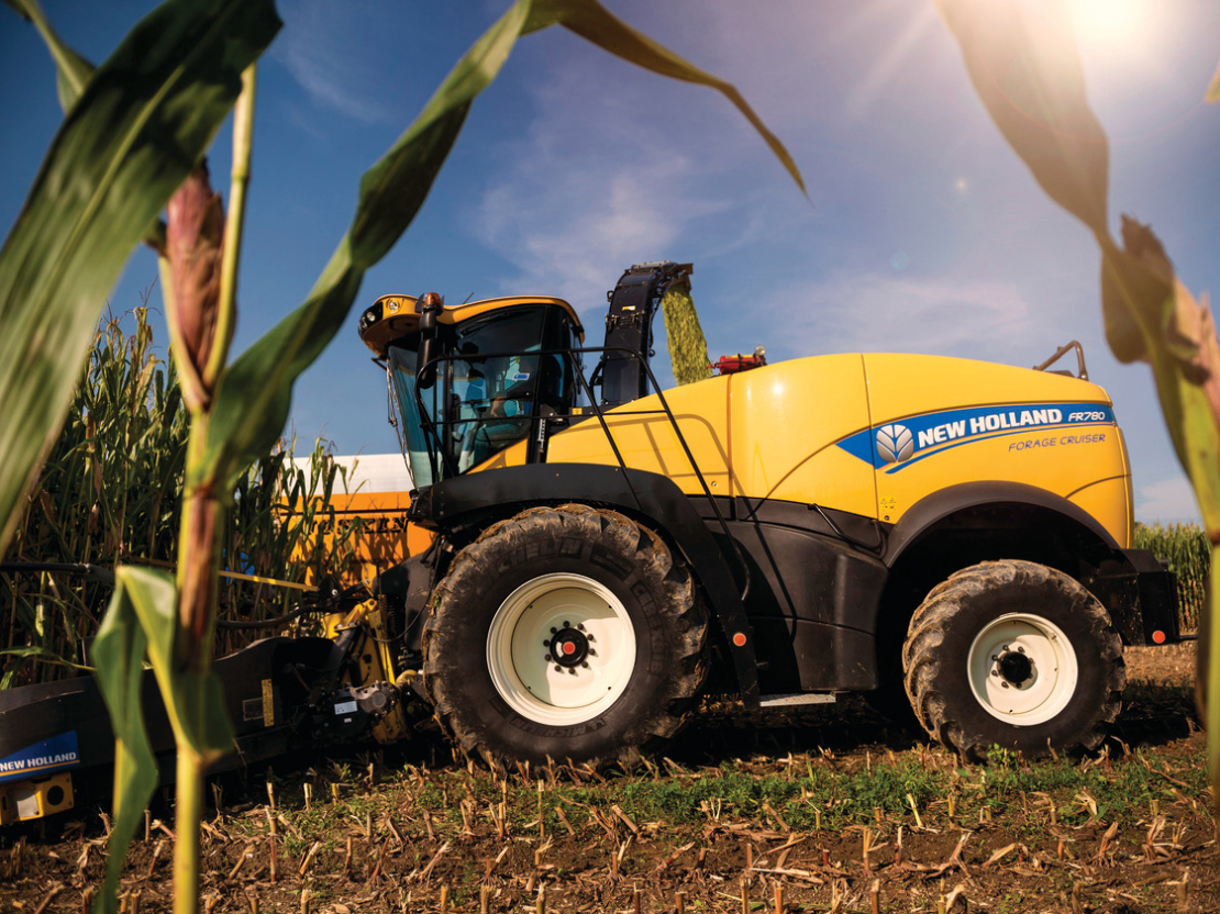 'New Holland FR9'.