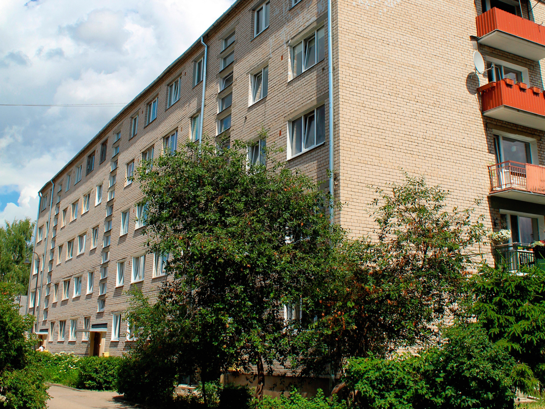 Dzīvokļu īpašnieku kopības sastāvā ir visi īpašnieki – arī tie, kas nav biedrības biedri, un tie visi ir balsstiesīgi. 