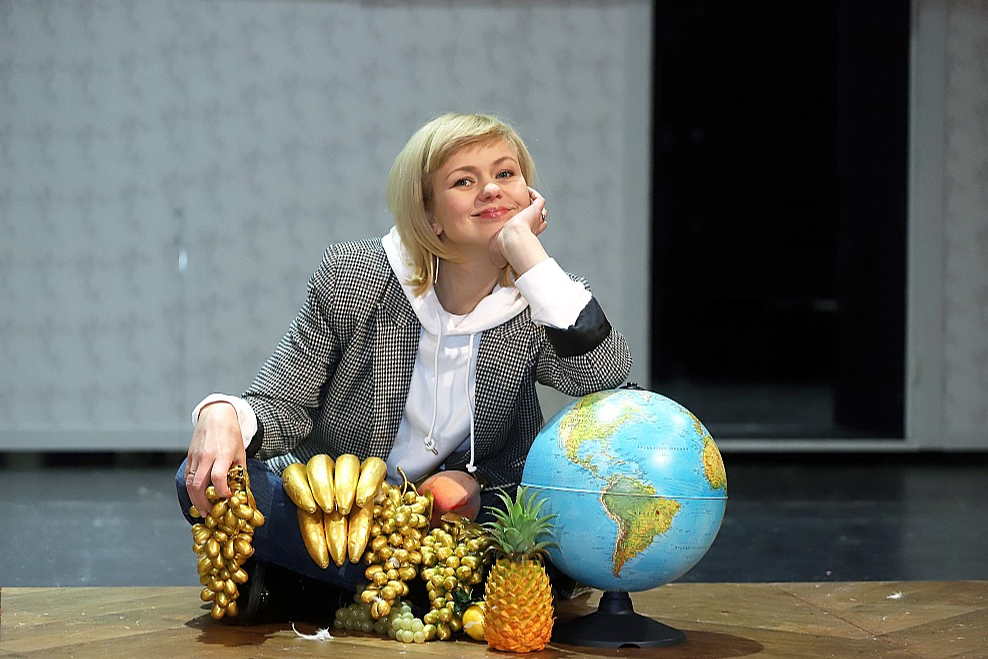 Dita Lūriņa: "Teātra kulisēs aktieri var sastrīdēties, nesarunāties, bet uz skatuves ir tikai tas, ko vari tajā vakarā dot partnerim, publikai… Bet pēdējā laikā šis likums vairs nestrādā."