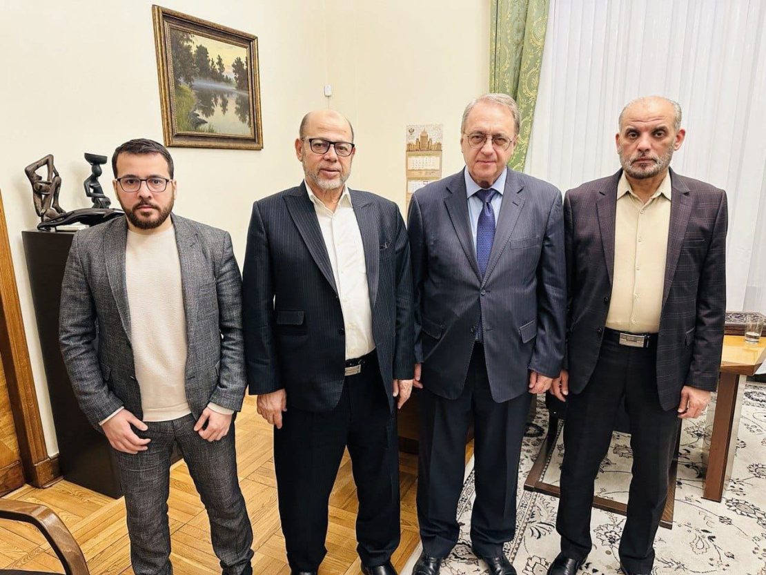Krievijas ārlietu ministra vietnieks Mihails Bogdanovs un "Hamās" un "Fatah" līderi Maskavā.