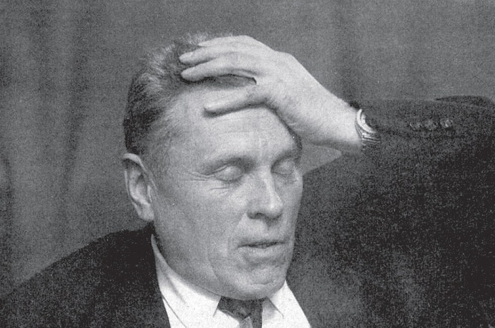 1995. gada oktobrī intervijā "Imants Spuļģis – tikai Andrim Jakubānam un Ērikam Hānbergam" laikrakstā "Neatkarīgā Rīta Avīze" Imants Spuļģis, būdams Rīgas krematorijas vadītājs, stāstīja gan par krematorijas darbu, gan par pagājušiem laikiem.