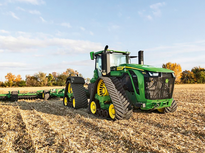 'John Deere 9RX' traktors.
