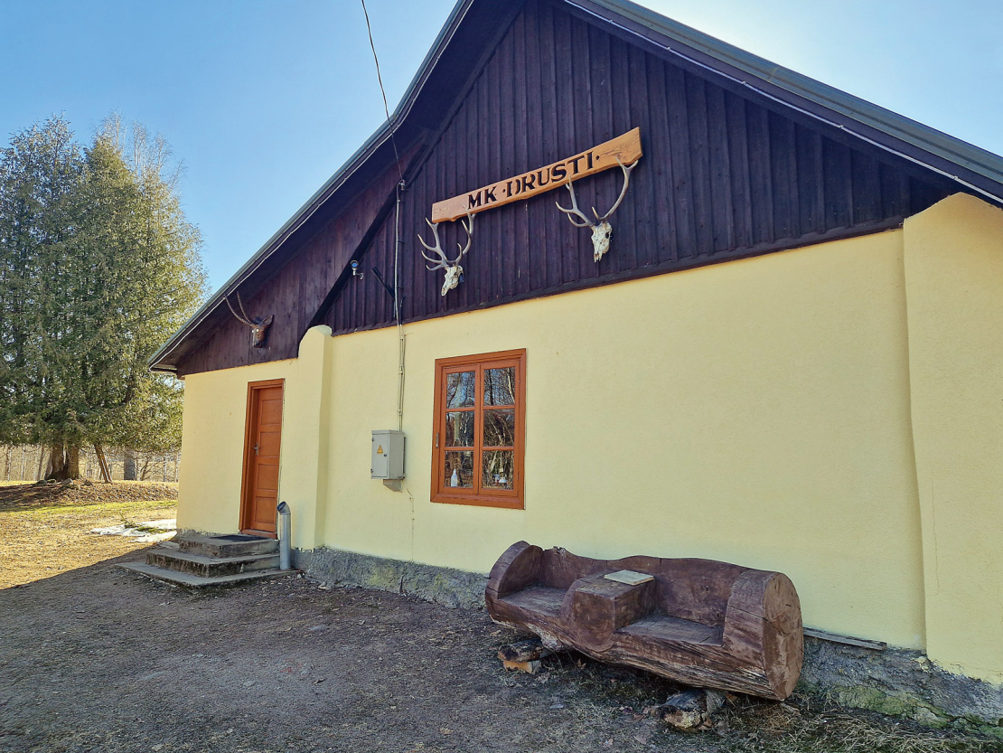 Mednieku kluba "Drusti" medniekmāja.