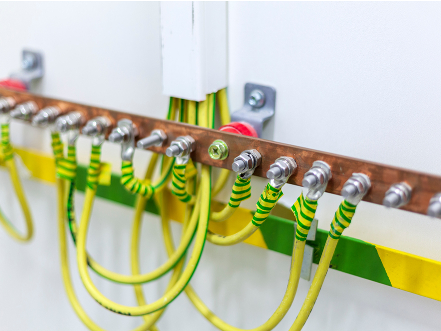 Zemējumam jābūt pieslēgtam modernajām elektroierīcēm, īpaši datortehnikai.