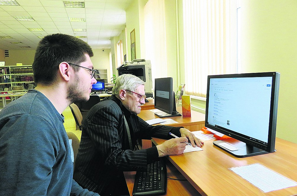 Alberts Sirmulis atradis labu kontaktu ar bibliotekāru Rūdolfu Parakeviču un turpinās pilnveidot savas zināšanas arī turpmāk. Viņš ir jau vienojies par konkrētu konsultāciju laiku.