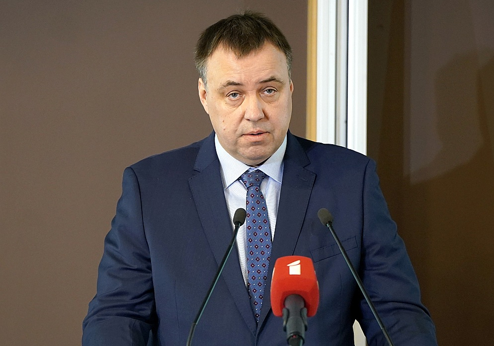 LOK prezidenta vēlēšanas favorīta lomā sagaida populista Alda Gobzema politiskais domubiedrs Raimonds Lazdiņš.