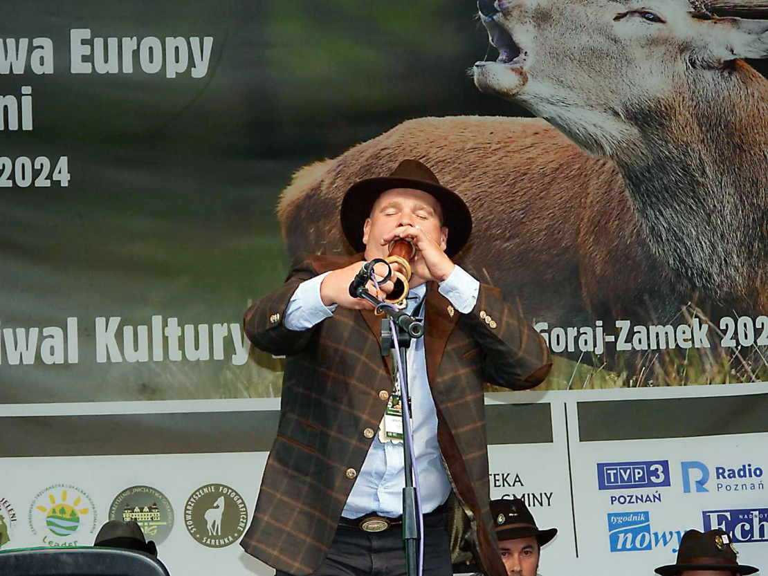 Latvija ir viena no staltbriežu piebaurošanas valstīm ar diezgan spēcīgu komandu.