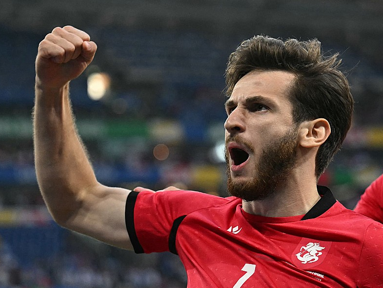 Gruzīnu šīs paaudzes lielākā futbola zvaigzne Hviča Kvarachelija.