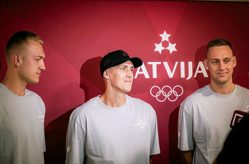 Latvijas 3x3 izlase, attēlā no kreisās: Francis Lācis, Nauris Miezis un Kārlis Lasmanis.