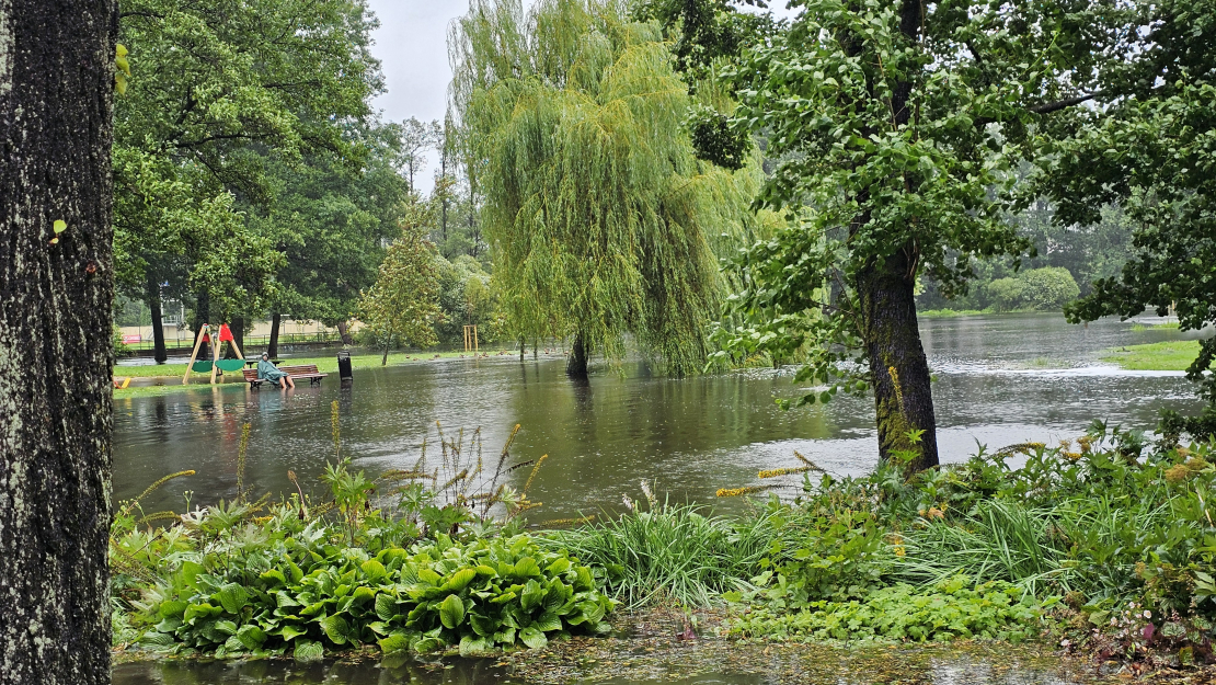 Arkādijas parks. Vētras sekas. Plūdi.
