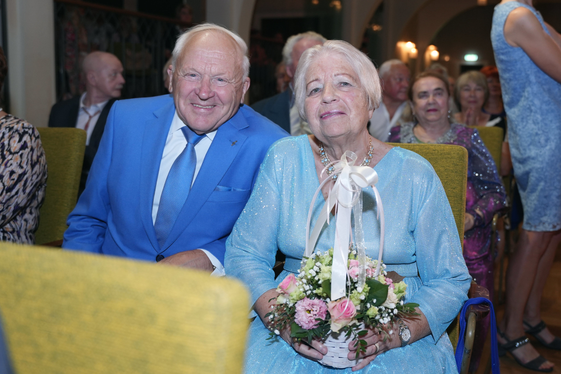 Rīgā sveikti Zelta kāzu jubilāri.