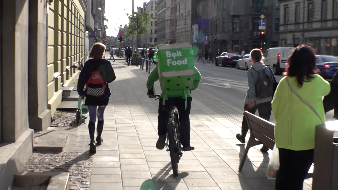 Ēdienu piegādi lietotnēs “Bolt Food” un “Wolt” pasūti tikai no vietām, par kuru kvalitāti esi drošs.