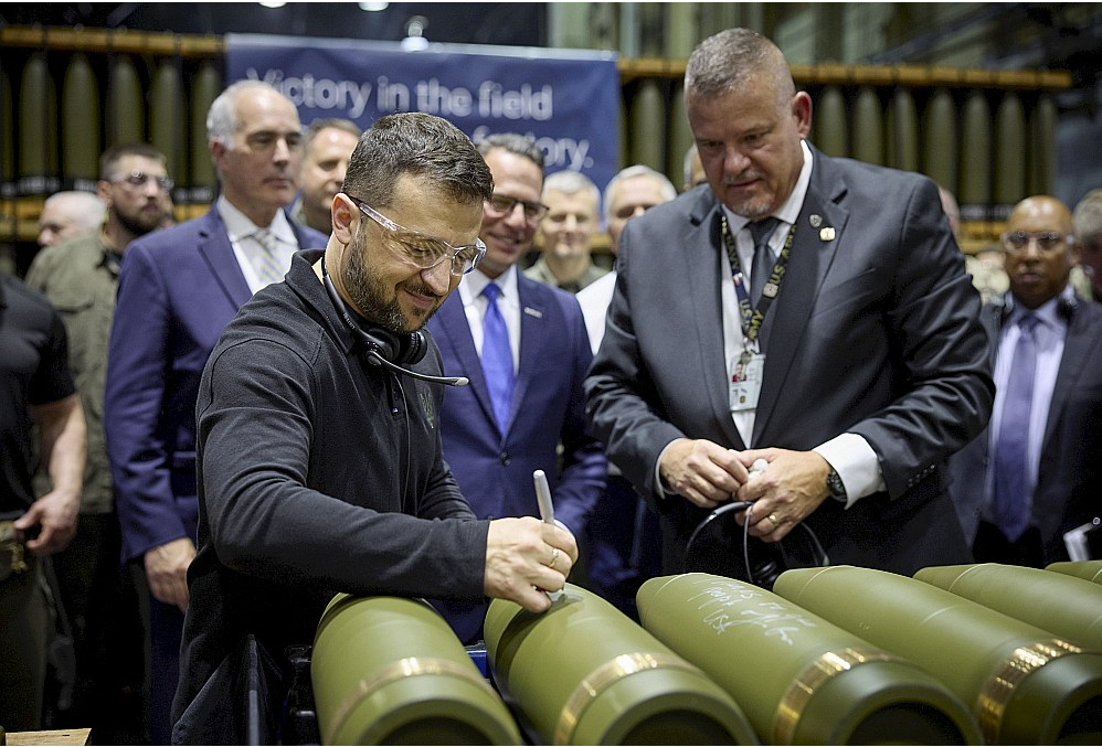 Ukrainas prezidenta Volodimira Zelenska ASV vizīte munīcijas rūpnīcā Skrentonā, Pensilvānijā.