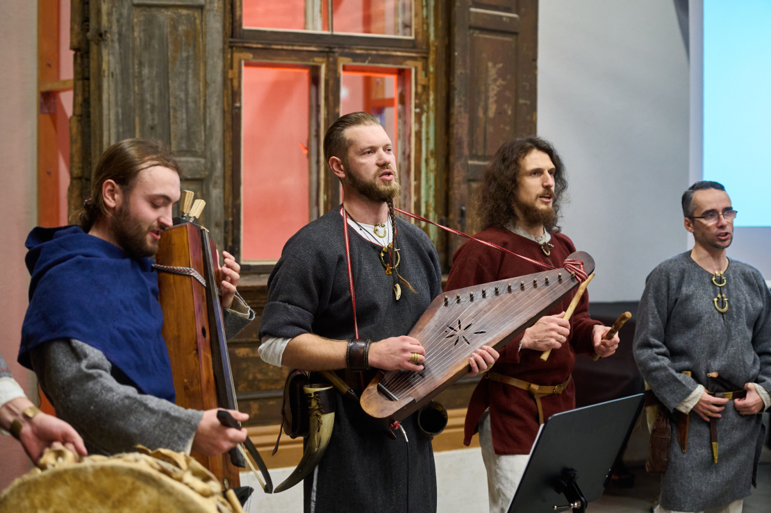 Folkloras un seno cīņu kopa "Vilkači" izdod ceturto studijas albumu.