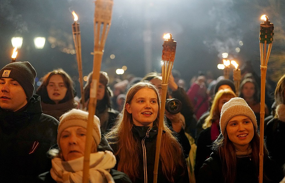 Lāpu gājiens Rīgā Lāčplēša dienā, 11. novembrī.