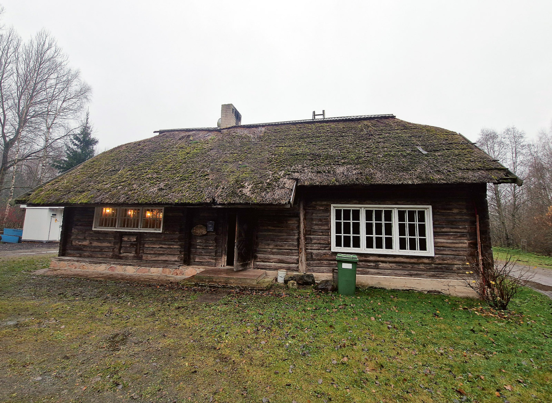 Mednieku kluba "Zirnieki" mednieku māja.
