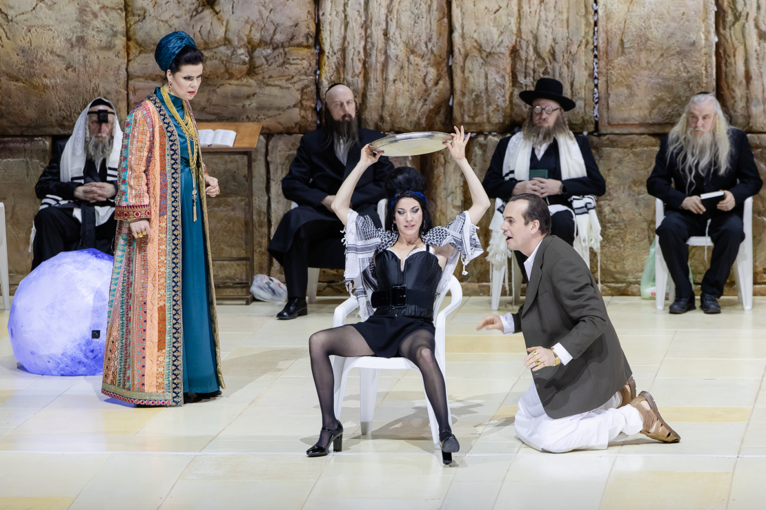 Operas "Salome" pirmizrāde.