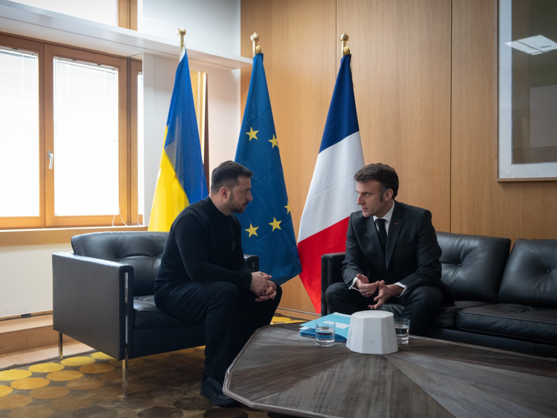 E. Makrons sarunā ar V. Zelenski. 2025. gada 6. marts.