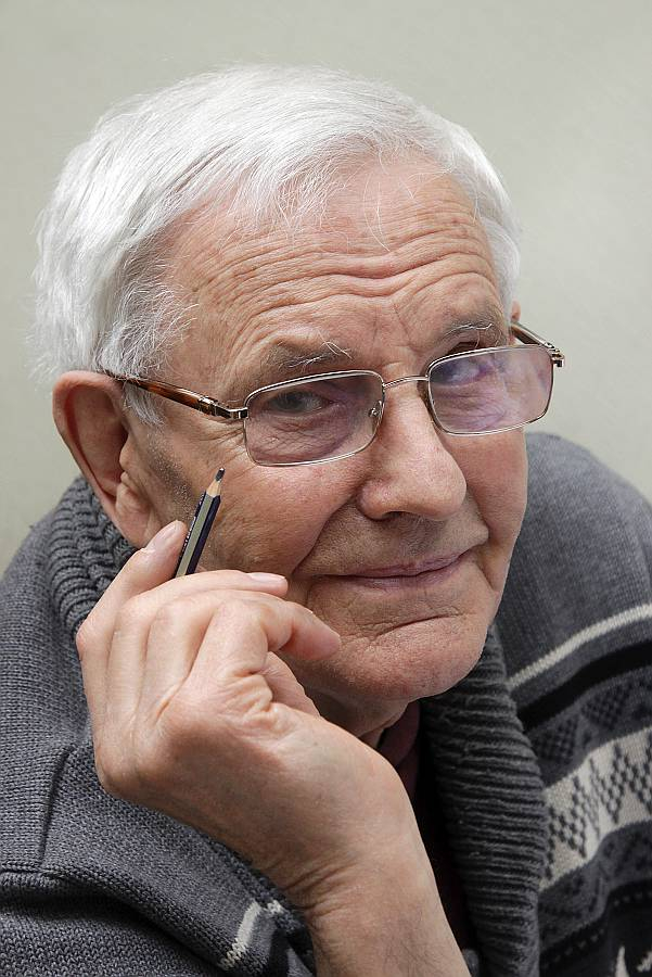 Ēriks Ošs. (13. 03. 1927. – 3. 04. 2025.).