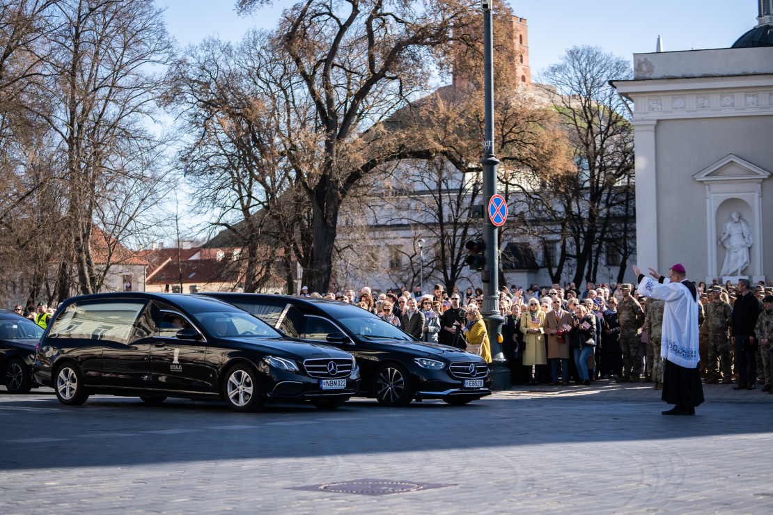 Ceremonijā Viļņā atvadās no četriem bojāgājušajiem ASV karavīriem.