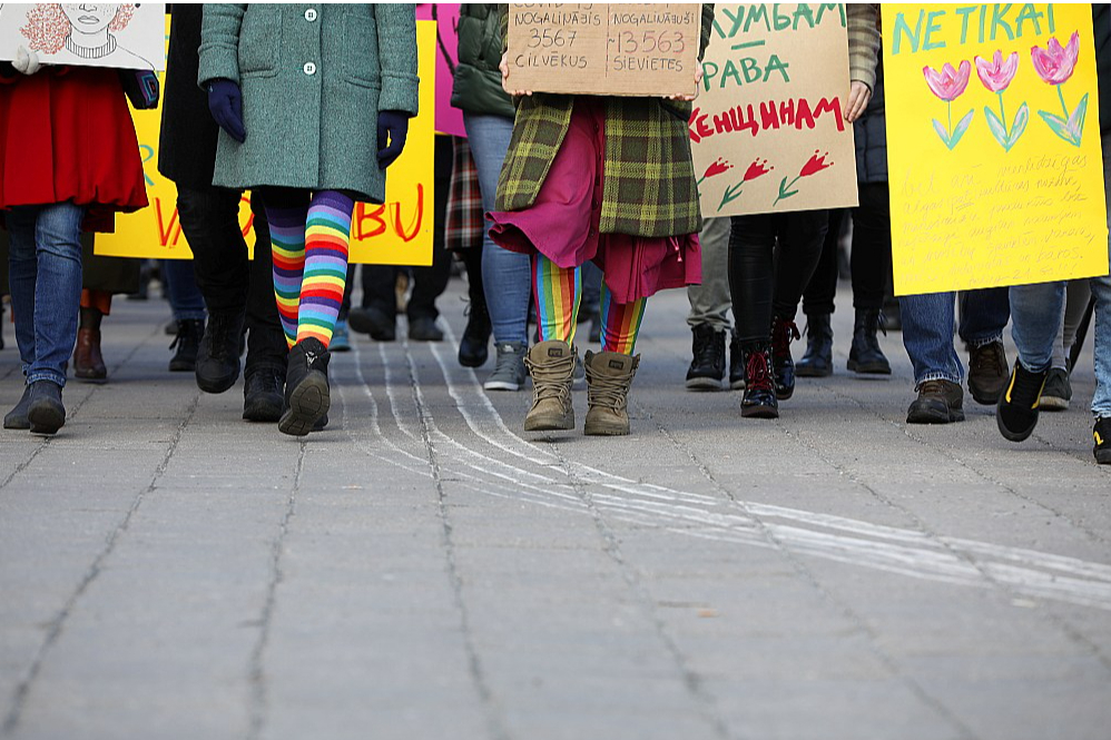 Sieviešu solidaritātes gājiens.