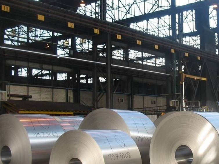 Tērauda ražošanas uzņēmums "ArcelorMittal" Francijā likvidēs 600 darbavietas.