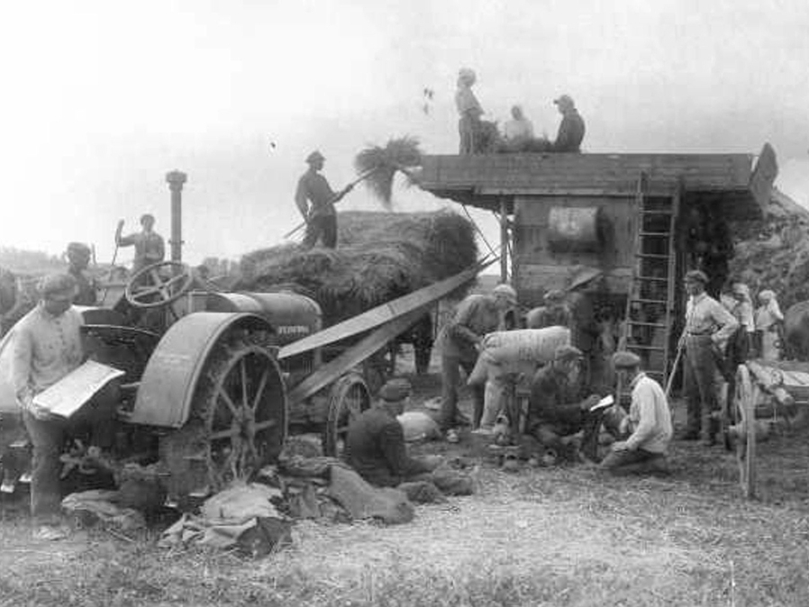 Kolonistu ikdienas darbs. Ap 1920. g.
