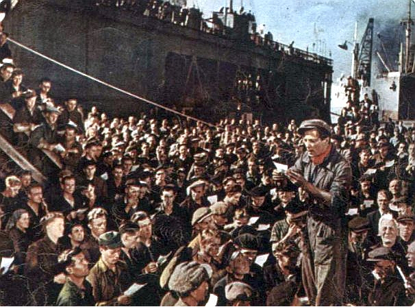 Filmas "Uz jauno krastu" kadrs.