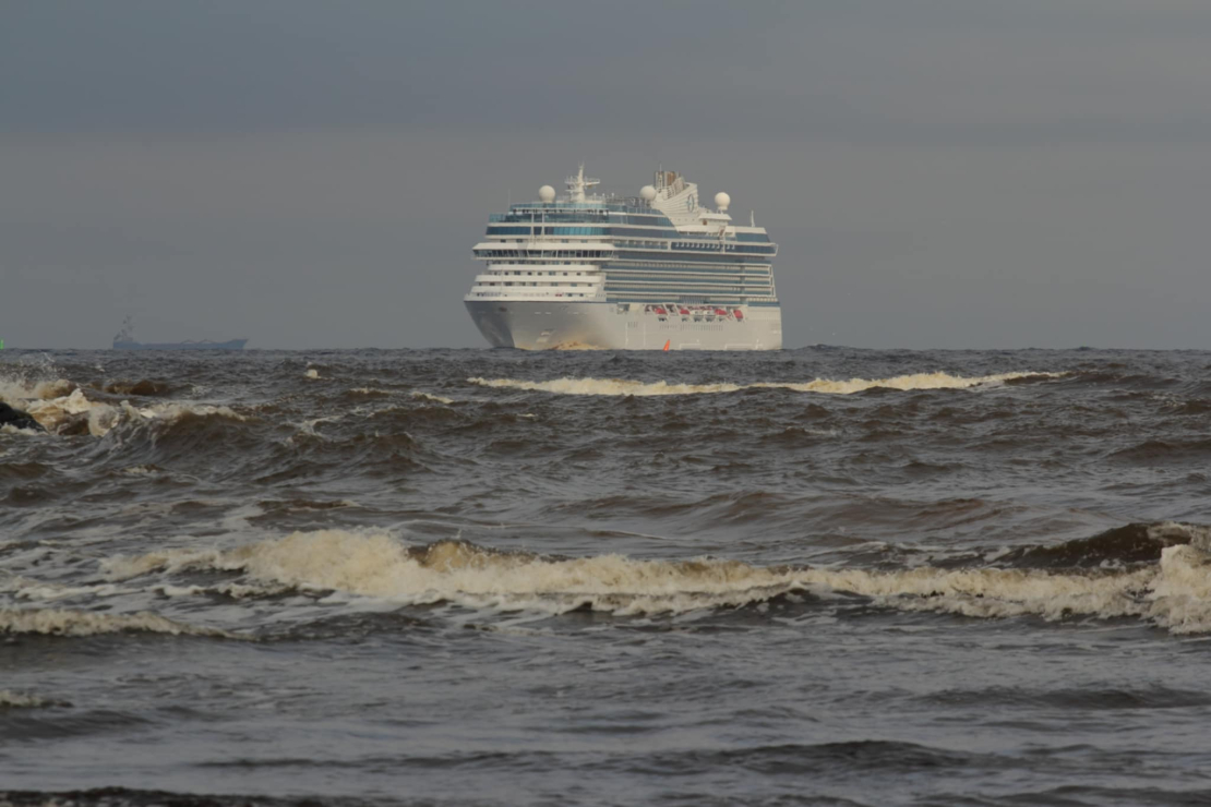 Kruīza kuģis "Oceania Vista" Rīgā.